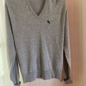 Men's Gray V-Neck steeplechase VINTAGE  pullover Sweater L
